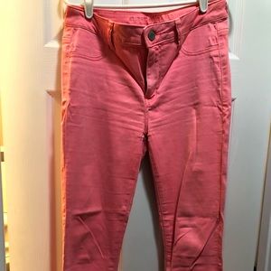 American Eagle Pink High-Rise Jegging Crop